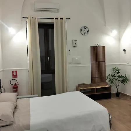 Svevo Flat - *