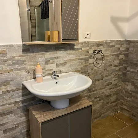 Svevo Flat -