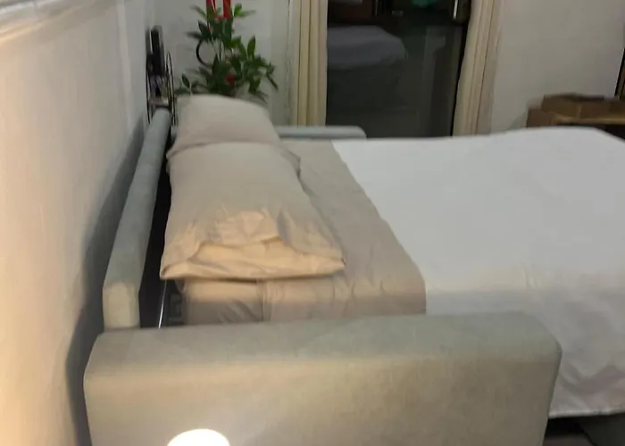 Svevo Flat - * برينديسي